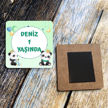 Panda ile Yıldız Çerçeve Temalı Kare Ahşap Magnet