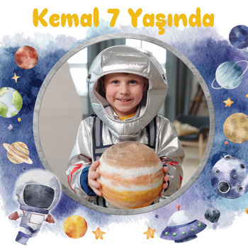 Astronot ile Soft Tonlarda Gezegenler Temalı Kare Parti Afiş