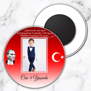 Atatürk ve Bayrak  Temalı Resimli Daire Plastik Magnet