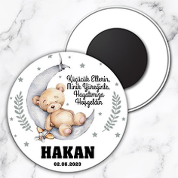 Ayda Uyuyan Ayıcık ve Uçağı ile Yıldızlar Temalı Daire Plastik Magnet