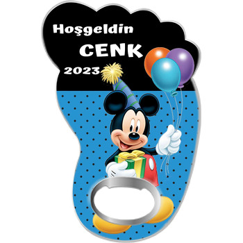 Balonlu Mickey Mouse ile Siyah Yarım Fon Temalı Ayak İzi Magnet Açacak