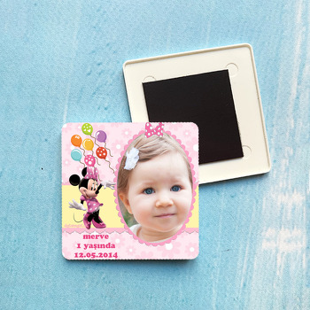 Balonlu Minnie Mouse Temalı Plastik Kare Magnet