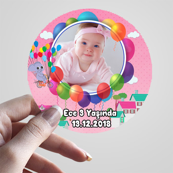 Balonlu Pembe Fil  Temalı Resimli Sticker