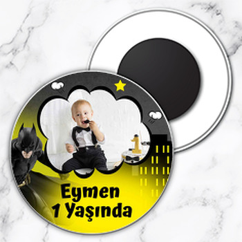 Batman ile Gotham Şehri Temalı Daire Plastik Magnet