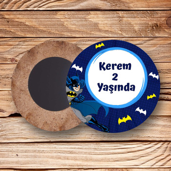 Batman Lacivert Fon Temalı Ahşap Daire Magnet