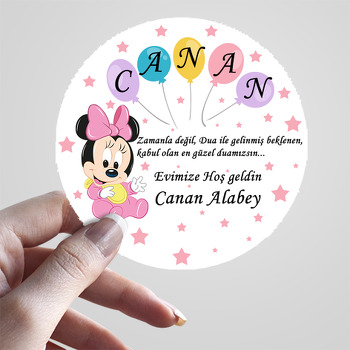 Bebek Minnie Mouse ile Beş Harfli Balon Temalı Sticker