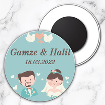 Beyaz Güvercinler ile Gelin Damat Temalı Daire Plastik Magnet