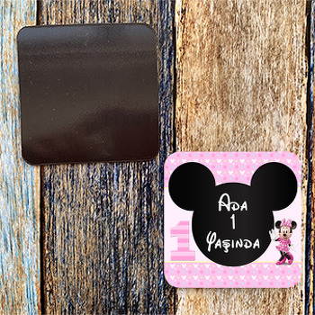 Bir Yaş Minnie Mouse Temalı Doğum Günü Magnet