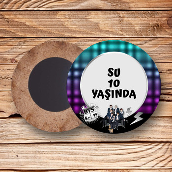 BTS Temalı Ahşap Daire Magnet