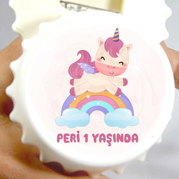 Bulutlar Üzerinde Soft Bebek Unicorn Temalı Kapak Şekilli Magnet Açacak