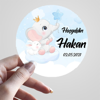 Bulutlarda Oturan Fil ile Mavi Balon Temalı Sticker