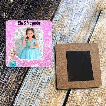 Elsa Pembe Fon Temalı Ahşap Magnet