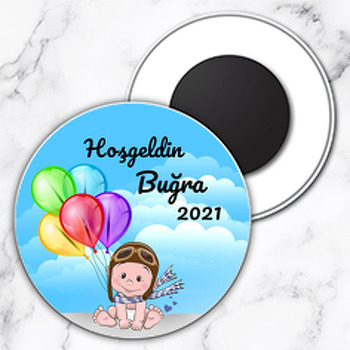 Erkek Bebek ile Renkli Balonlar Temalı Daire Plastik Magnet