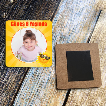 Gözlüklü Güneş Temalı Kare Ahşap Magnet