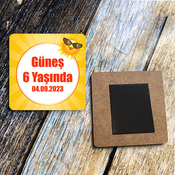 Gözlüklü Güneş Temalı Kare Ahşap Magnet