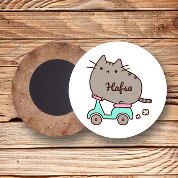 Kedi Pusheen ile Scooter Temalı Daire Ahşap Magnet