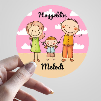 Kız Çocuklu Aile ile Pembe Bulutlar Temalı Sticker