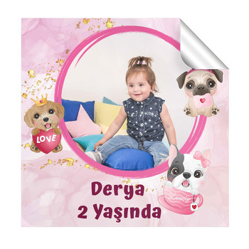 Köpekler ile Pembe Fon Temalı Kare Etiket