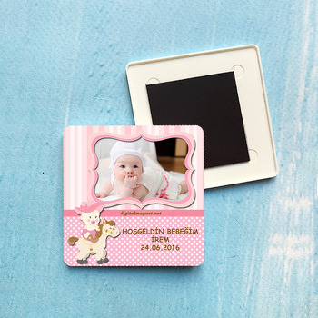 Kovboy Kız Temalı Hoşgeldin Bebek Plastik Kare Magnet