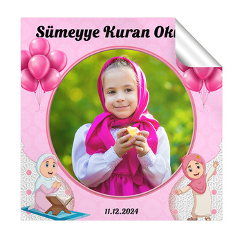 Kuran Okuyorum Pembe Temalı Kare Etiket