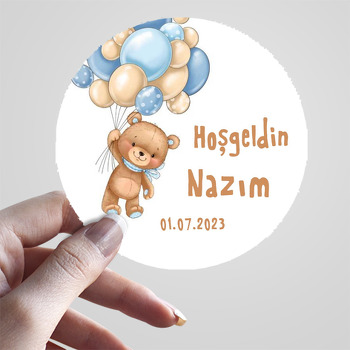 Mavi Balonla Uçan Sevimli Erkek Ayı Temalı Sticker