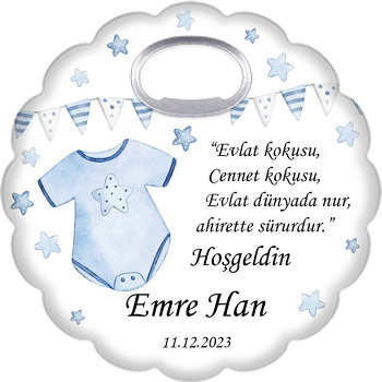 Mavi Bebek Tshirtü ile Yıldızlar ve Flama Temalı Çiçek Şekilli Magnet Açacak