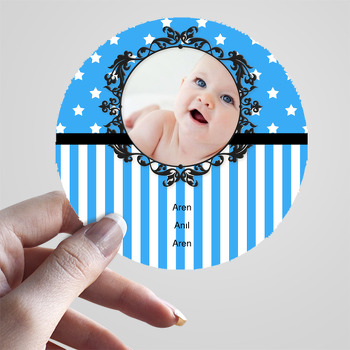 Mavi Fonlu Temalı Bebek Sticker