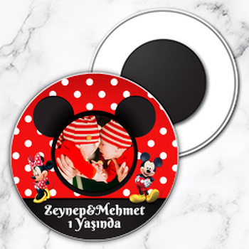 Mickey ile Minnie Mouse İkiz Temalı Resimli Daire Plastik Magnet