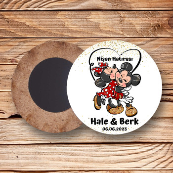 Mickey ile Minnie Mouse ve Kalp Kuyruklar Temalı Daire Ahşap Magnet