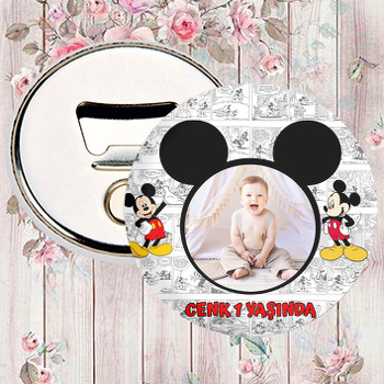 Mickey Mouse Çizgi Roman Fon Temalı Magnet Açacak