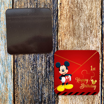 Mickey Mouse ile Gold Kırmızı Fon Temalı Doğum Günü Magnet