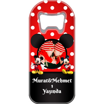 Mickey Mouse Kırmızı Fonda İkiz Temalı Resimli Uzun Doğum Günü Magnet Açacak