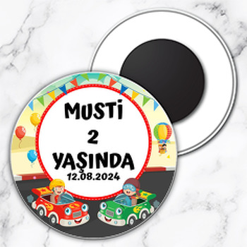 Neşeli Arabalar Temalı Daire Plastik Magnet