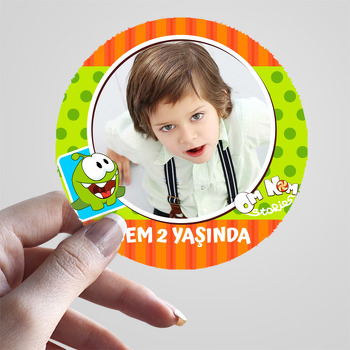 Om Nom Temalı Sticker