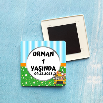 Otobüste Sevimli Hayvanlar Temalı Plastik Kare Hediyelik Magnet