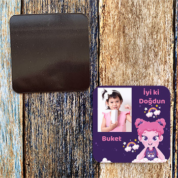 Pembe Bulut Saçlı Kız Temalı Kare Magnet