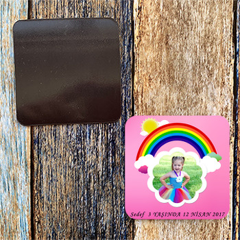 Pembe Gökkuşağı Temalı Kare Magnet