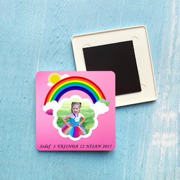 Pembe Gökkuşağı Temalı Kare Plastik Kare Magnet