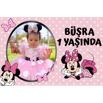 Pembe Minnie Mouse ile Kalpli Fon Temalı Doğum Günü Afiş