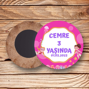 Pembe Su Altı ve Yüzücüler Temalı Daire Ahşap Magnet