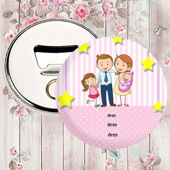 Pembe Zeminli Aile ve Bebek Temalı Magnet Açacak