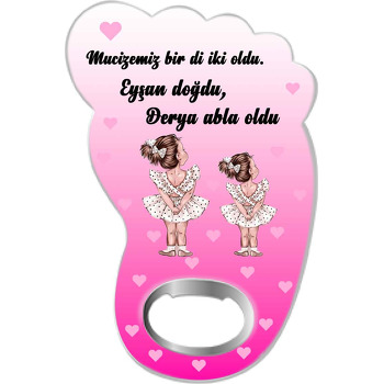 Puantiyeli Elbiseli Kız Kardeşler ile Pembe Kalpli Fon Temalı Ayak İzi Magnet Açacak