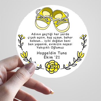 Sarı Bebek Ayakkabılı Temalı Sticker