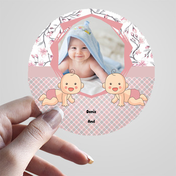 Sevimli Bebekler Temalı Hoşgeldin Bebek Sticker