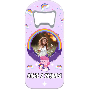 Sevimli Kız ve Unicorn Lila Fon Temalı Resimli Uzun Magnet Açacak