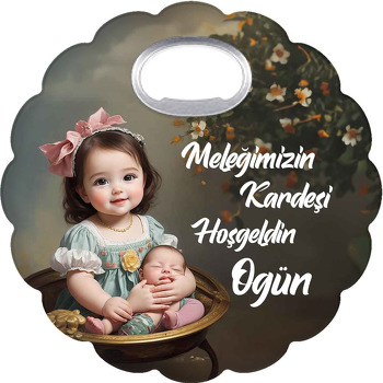 Sevimli Pembe Kurdeleli Abla ile Kardeşe Hoş Geldin Bebek Temalı Çiçek Şekilli Magnet Açacak