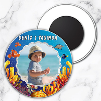 Sevimli Turuncu Balık Temalı Resimli Daire Plastik Magnet