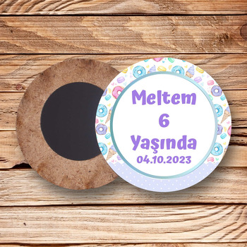 Soft Renklerle Donut Macaron ile Dondurma Temalı Daire Ahşap Magnet