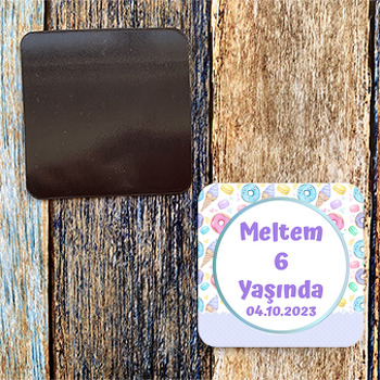 Soft Renklerle Donut Macaron ile Dondurma Temalı Doğum Günü Magnet