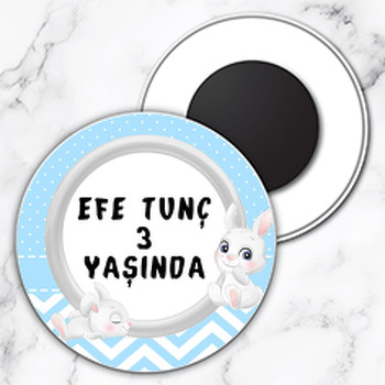 Tavşan ile Mavi Puantiye Fon Temalı Daire Plastik Magnet